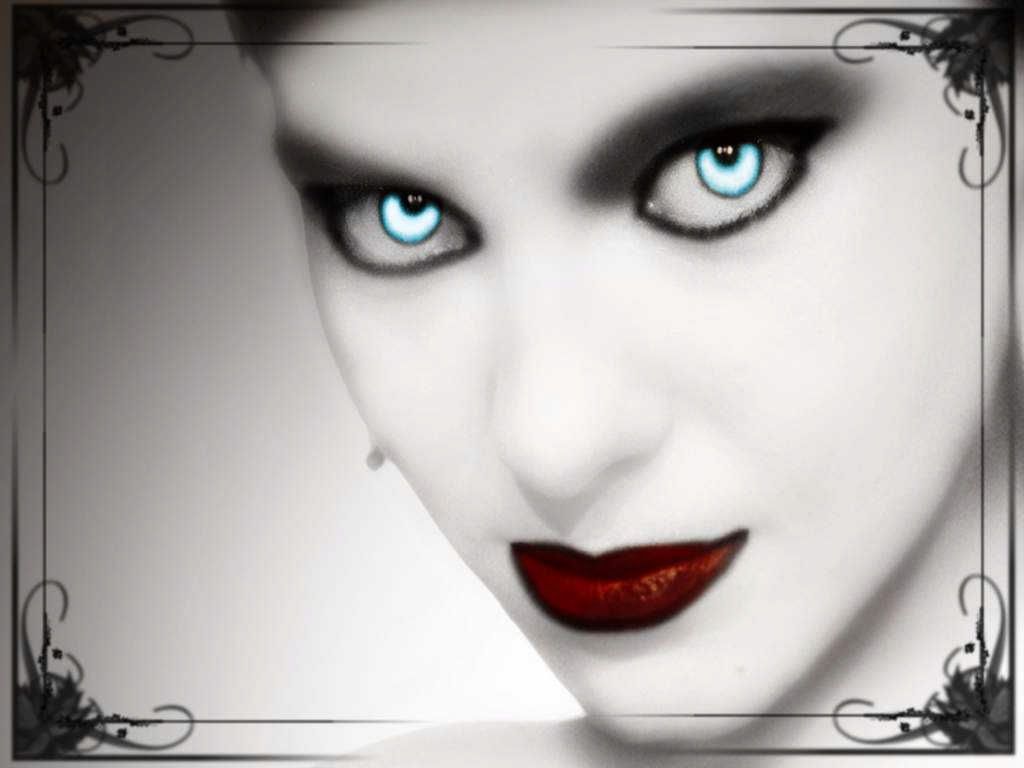 gothic eyes photo: Queen Of The Night Queen_Of_The_Night.jpg