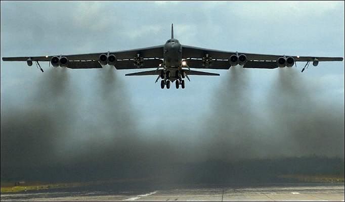 b-52smoke.jpg