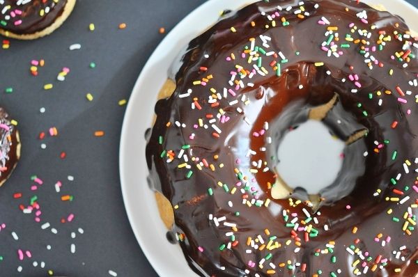doughnut cake!