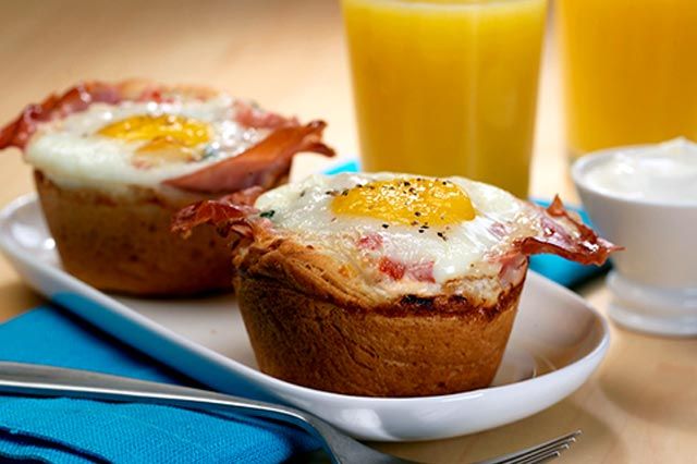 Prosciutto and Egg Biscuit Cups