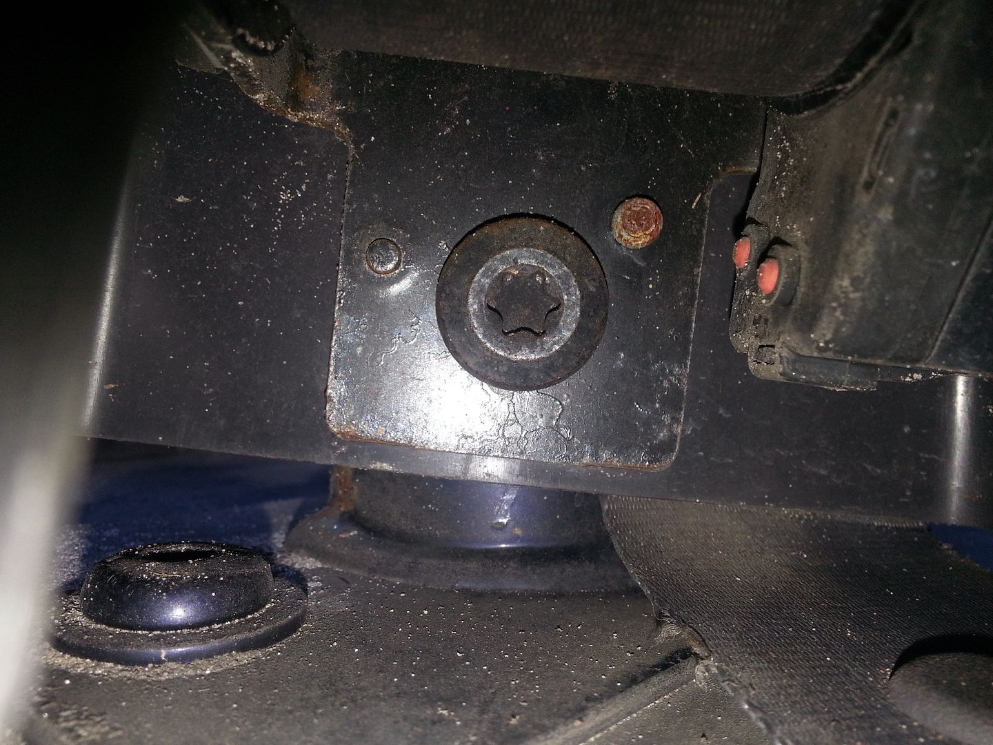 TJ seat belt installation question... Jeep Enthusiast Forums