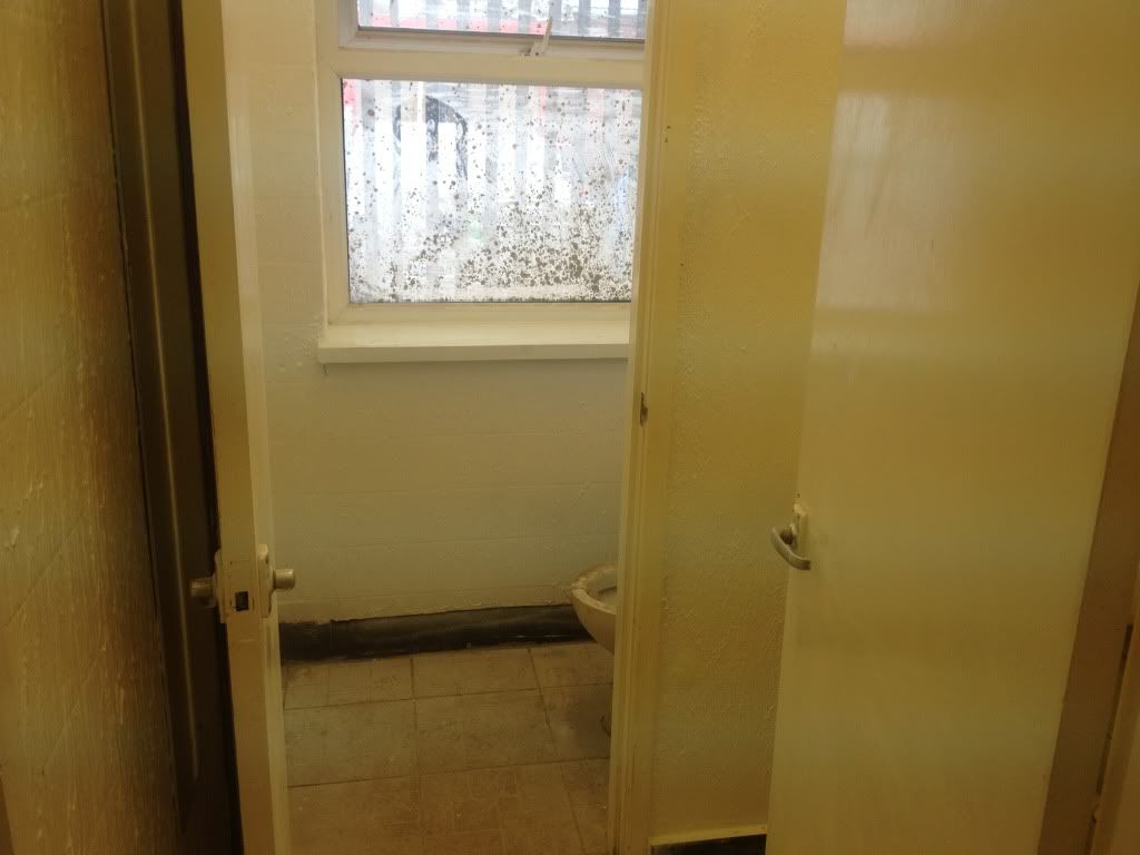 null_zpsf39b5200.jpg?t=1371738200